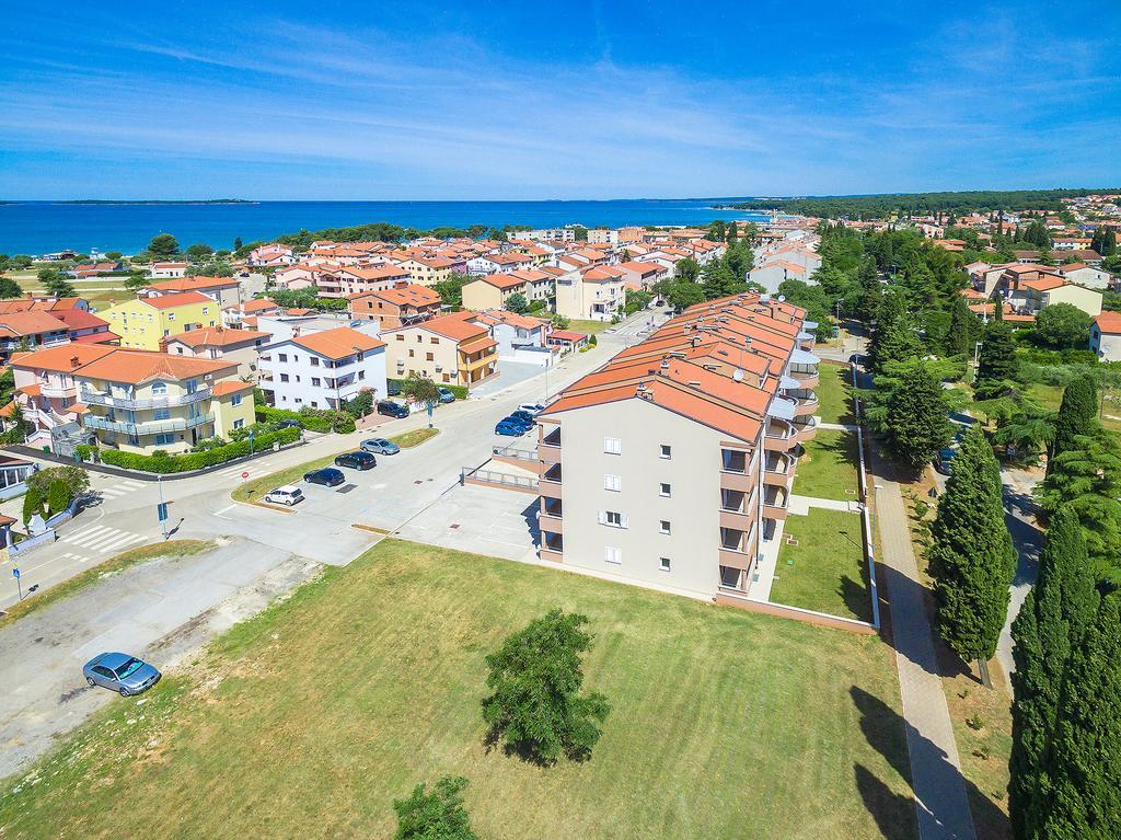 Adriatic Apartments Fažana エクステリア 写真