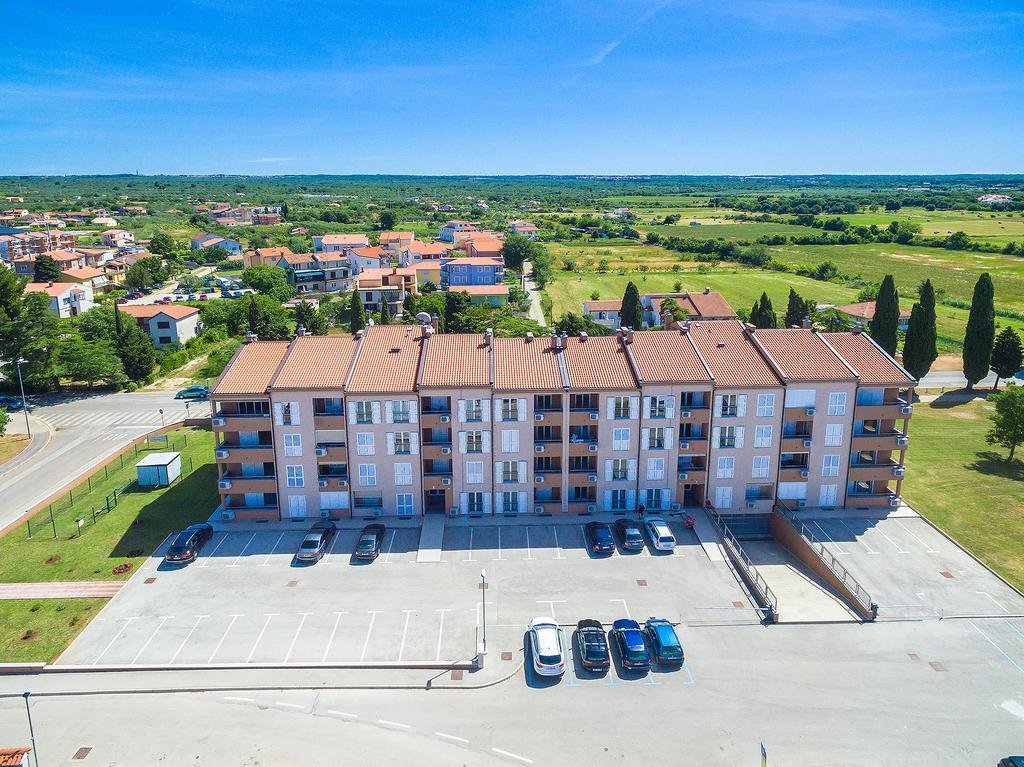 Adriatic Apartments Fažana エクステリア 写真